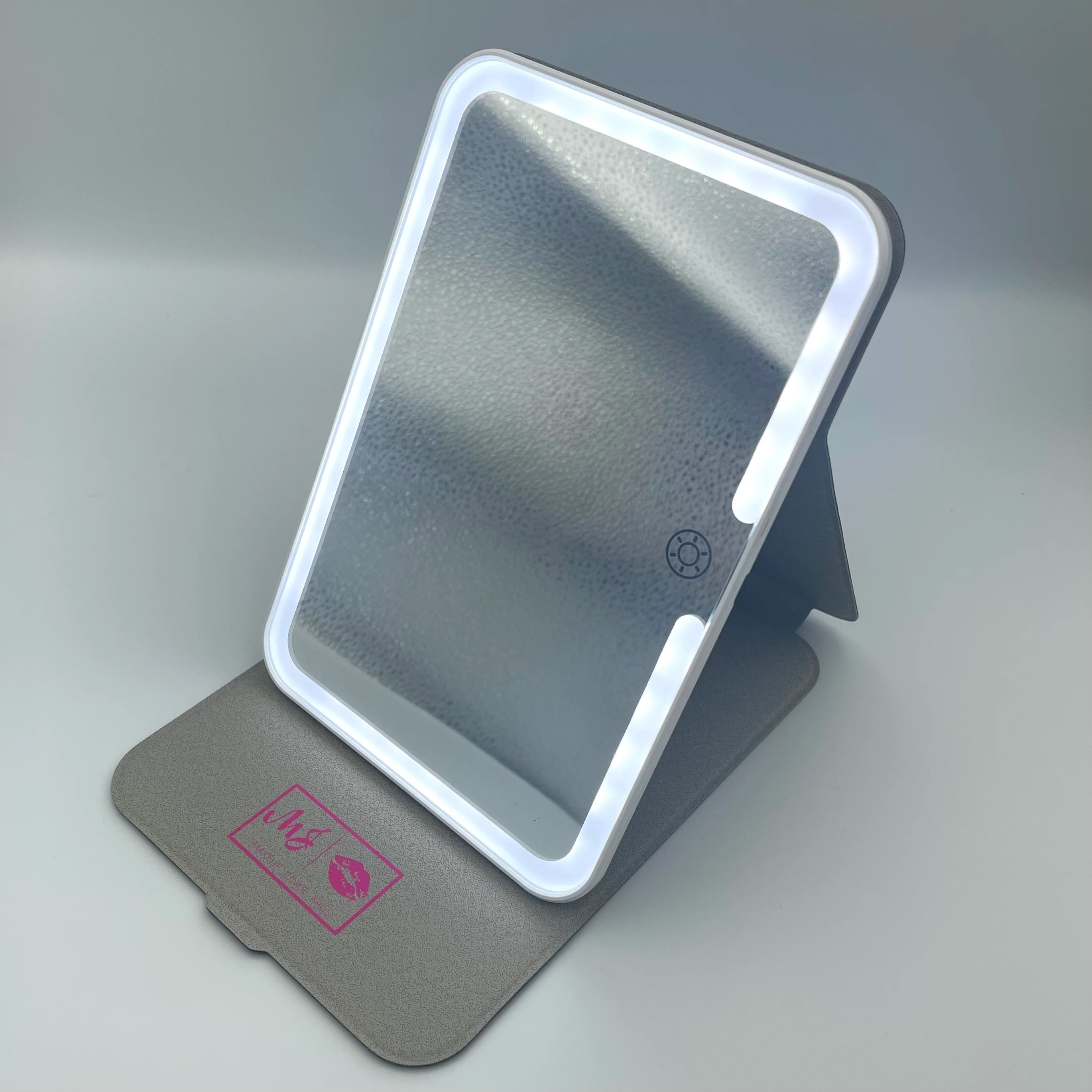 MJ Rechargeable LED Travel Mirror - Image 3